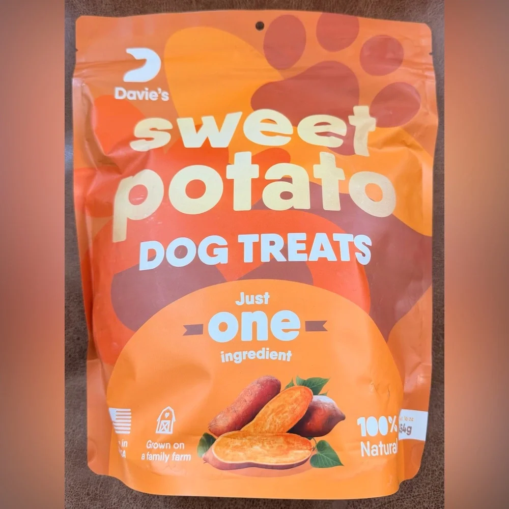 NWT Davie's Naturals Sweet Potato Dog Treats Chews, Low Fat - 1 lb. Bag